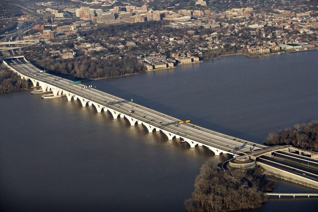 Woodrow Wilson Bridge AMT Engineering